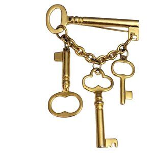 Premier Design Gold Tone Skeleton Key Bar Dangle Charm Brooch Pin M508